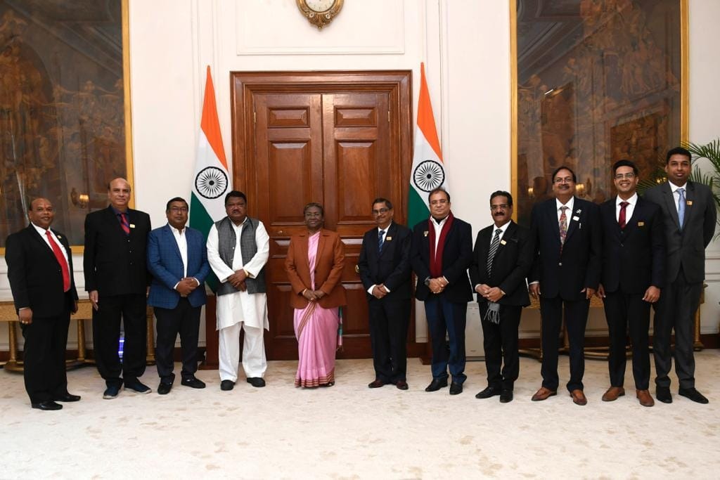 whatsapp image 2025 10 18 at 18.59.06 (1)