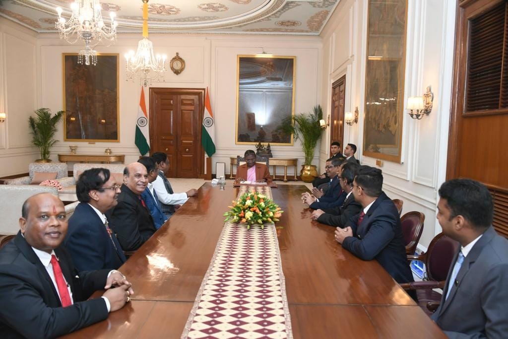 whatsapp image 2025 10 18 at 18.59.06