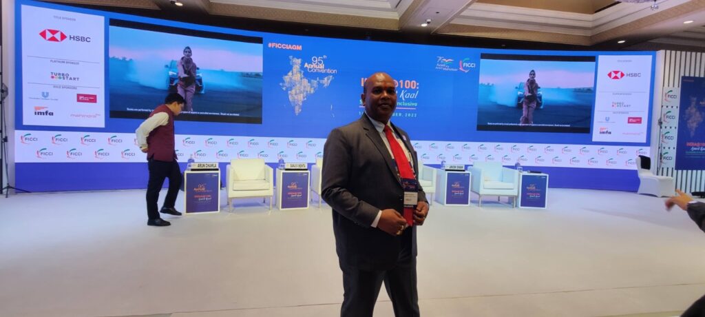 whatsapp image 2025 10 18 at 19.13.13